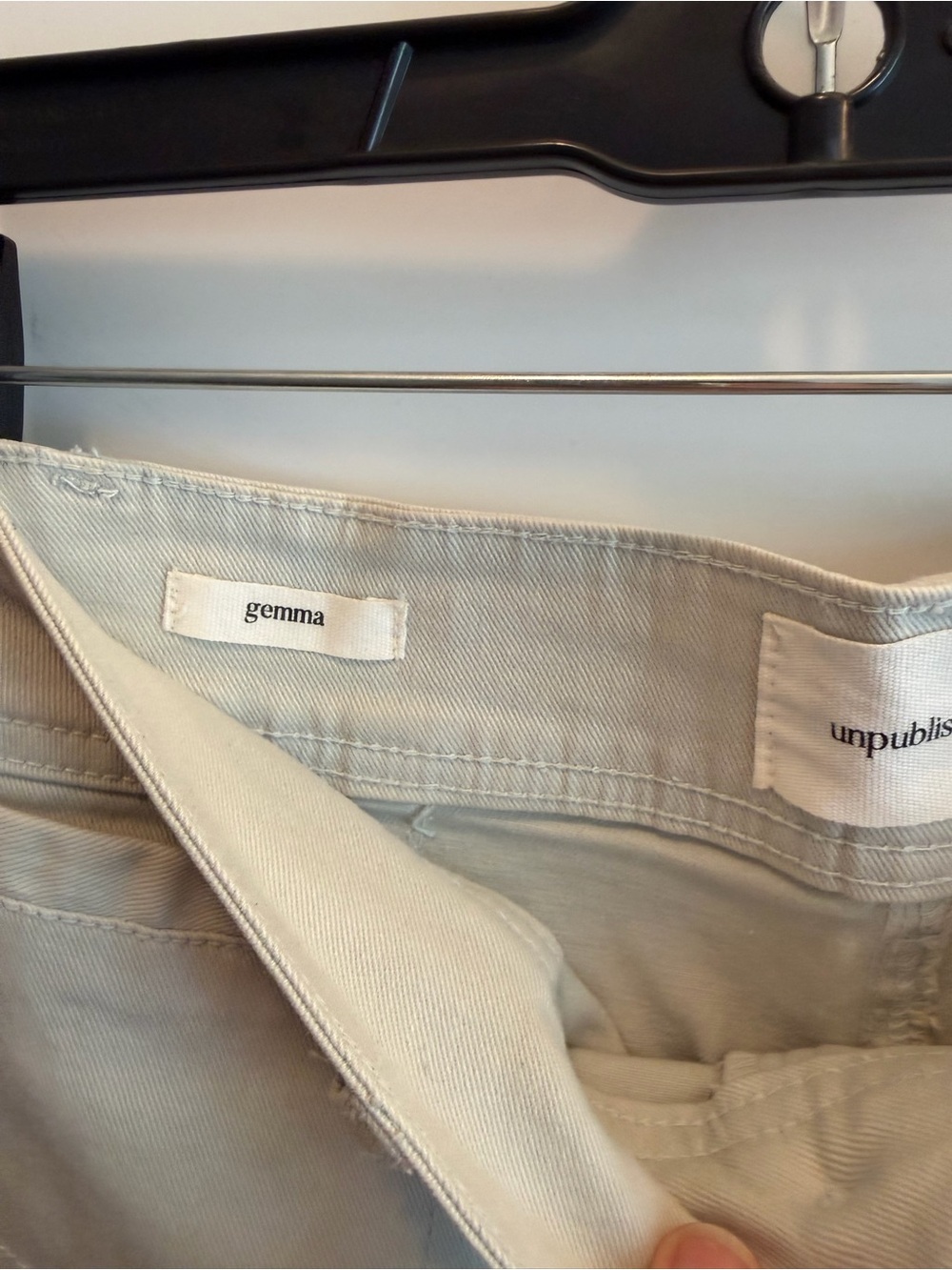 Unpublished Gemma high rise crop in crystal size 29 - Picture 3 of 5